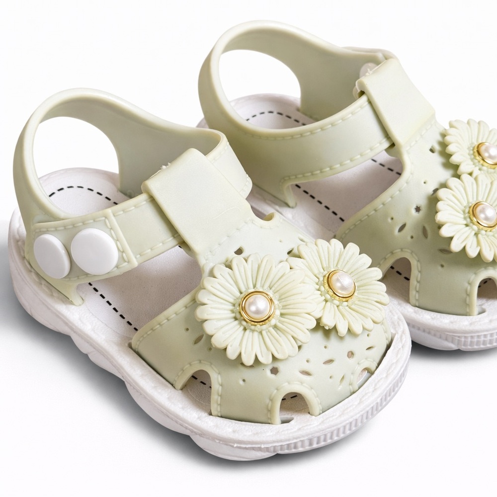 Baby Girl Daisy Sandals EU 16 Infant Size 1 Green Flower Summer Shoes (New)